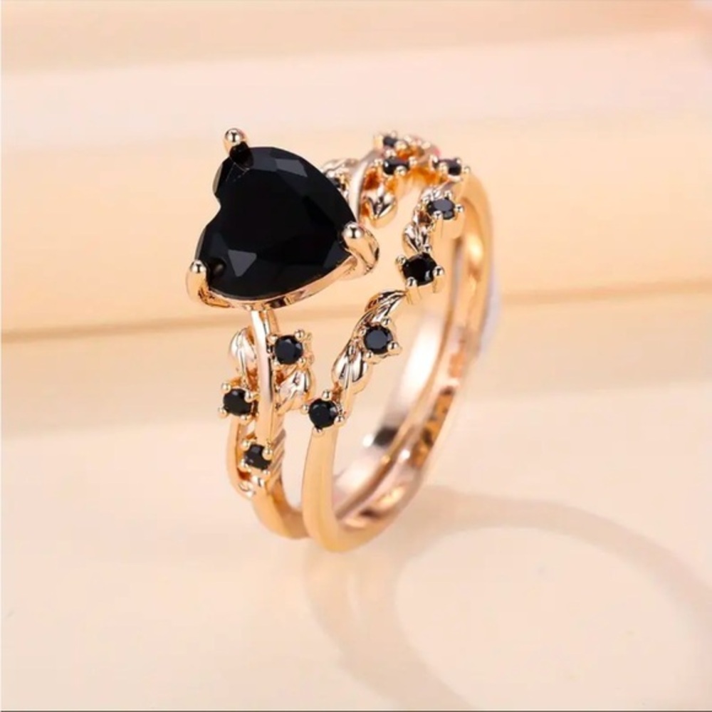 Black Heart Gemstone Ring Set Gold Plated Bridal Engagement Wedding Size 8 NWT